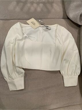 Love, Bonito Cream Puff-Sleeve Cropped Blouse